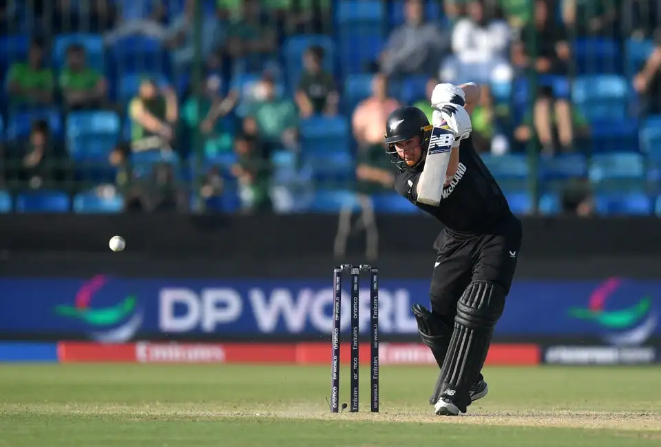 Glenn Phillips PAK vs NZ CT Karachi.scorimg