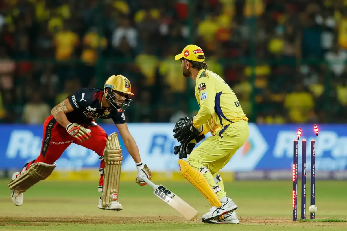 IPL 2023, RCB vs CSK | Twitter reacts as MS Dhoni seethes