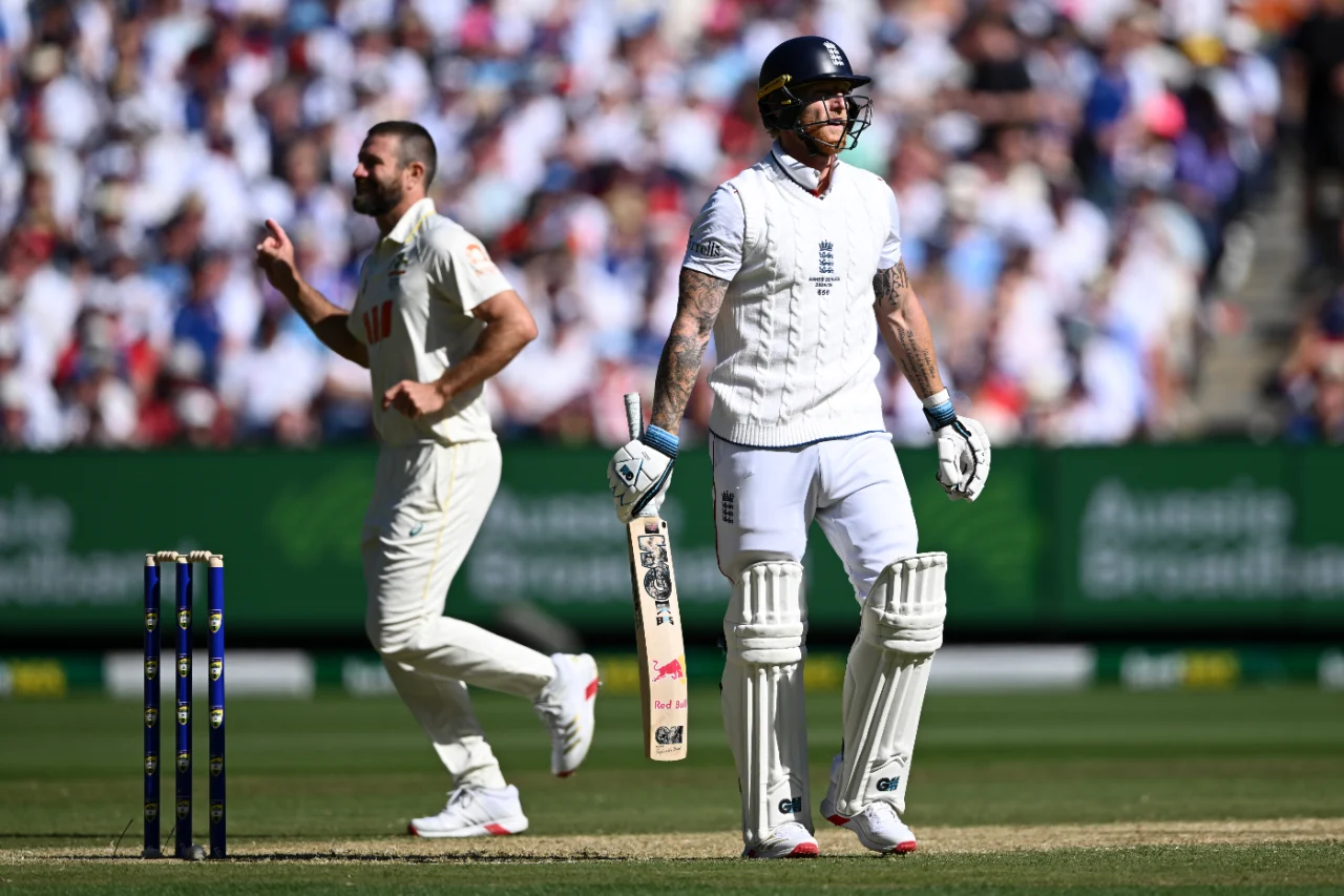 Ashes | Australia end up ahead at midpoint as 20 wickets fall on chaotic Day 1 in Melbourne