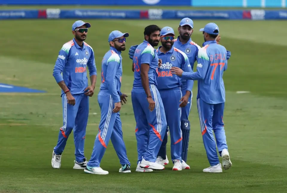 Twitter Reacts as Indian Pacers Rip Through Englands Batting Line-up
