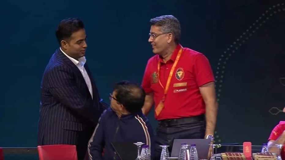 That One Handshake at IPL Auction That Transformed RCB’s Fate