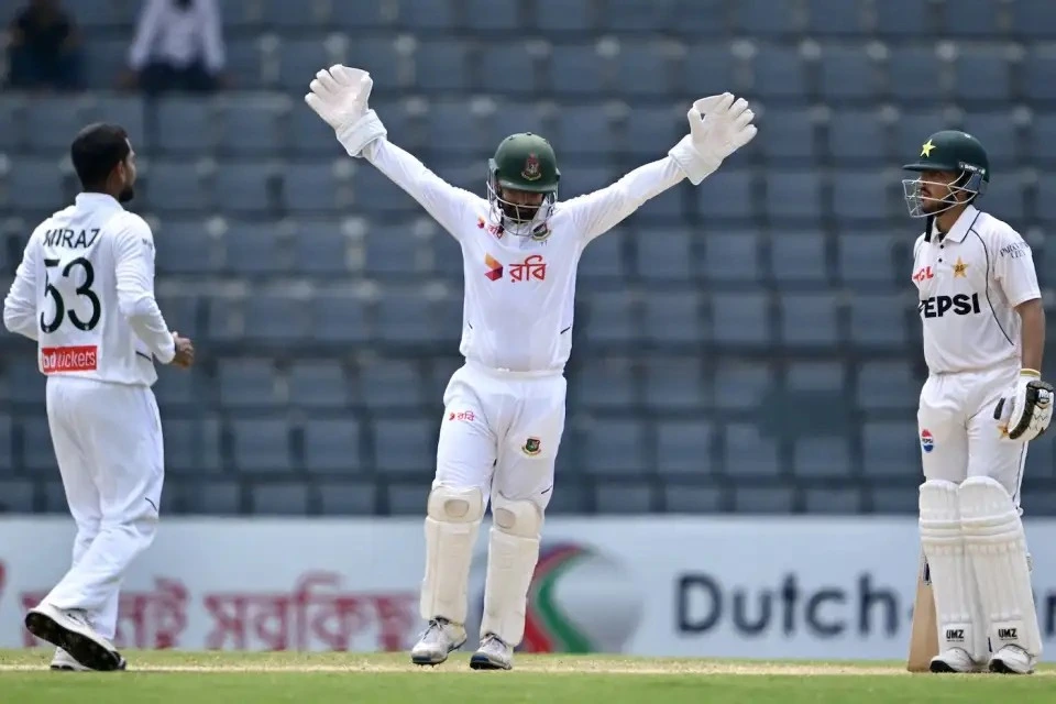 Cricket World Stunned as Bangladesh Defeat Pakistan in Series