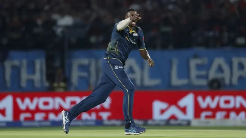 Virat Kohli Fans Accidentally Target Wrong Holder After Qualifier 1 Drama