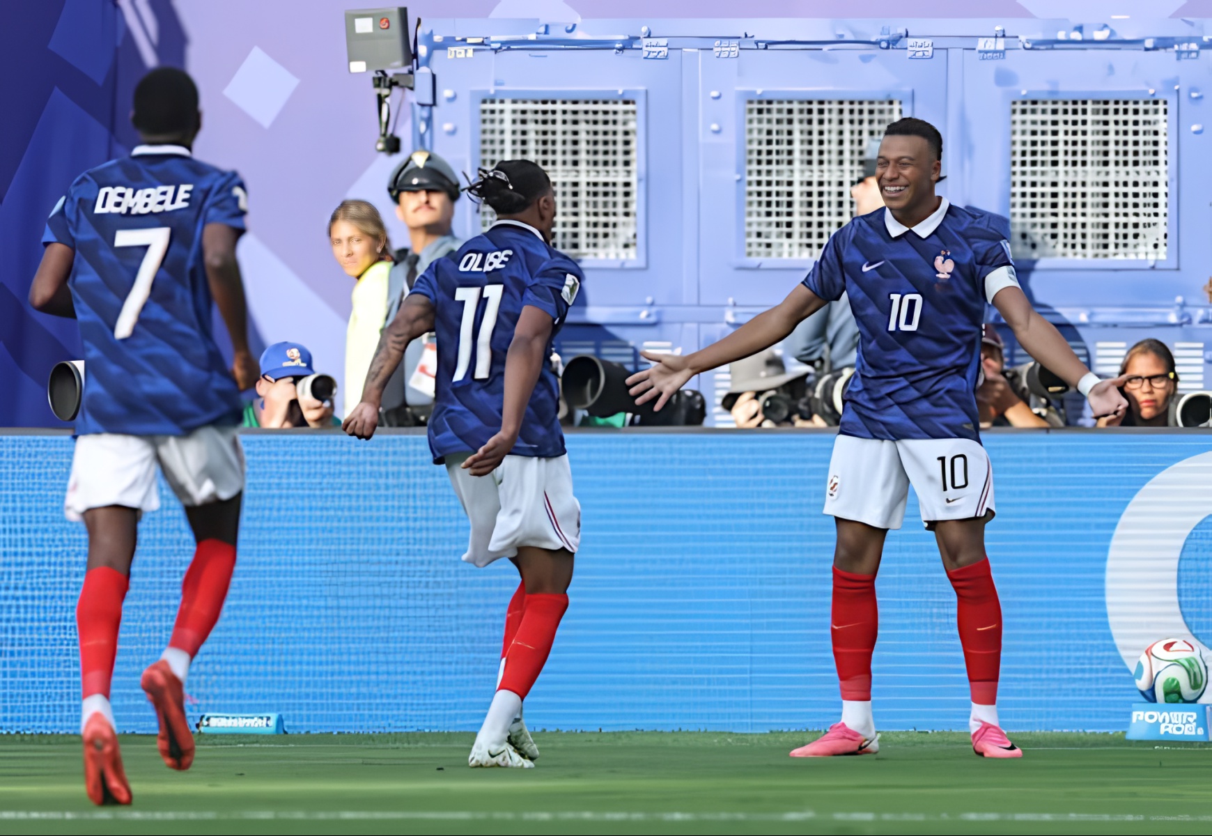 Kylian Mbappe Reportedly Wants Michael Olise at Real Madrid