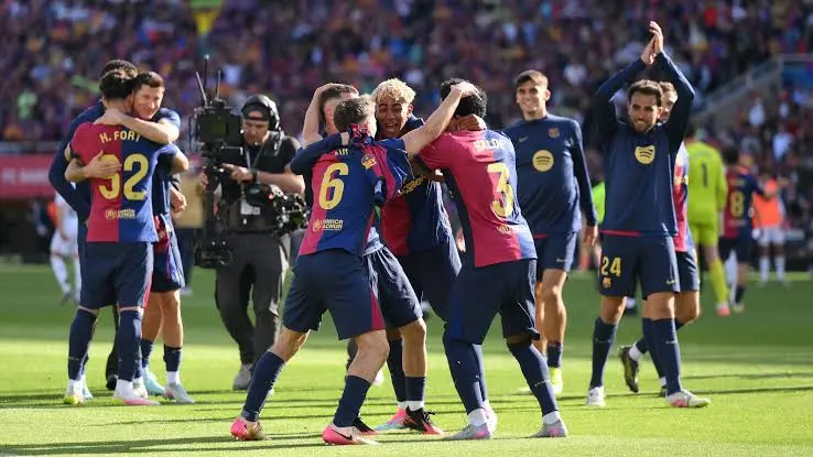 Barcelona Defender Alejandro Balde Considers January Transfer