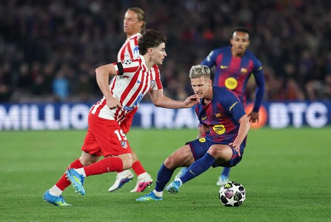 Dani Olmo Reacts to Julian Alvarez Transfer Saga