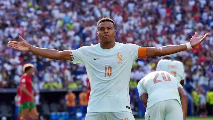 France Beat Morocco 2-0 to Reach Third Straight World Cup Semifinal
