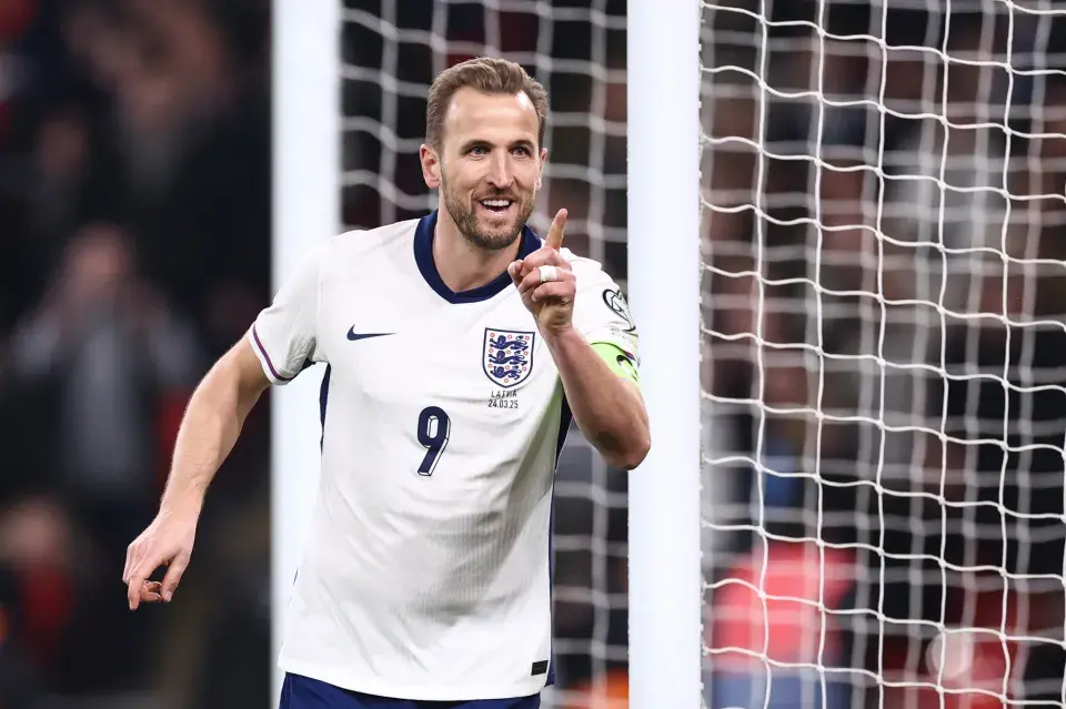 Harry Kane Wins Bayerns May Player of the Month Award