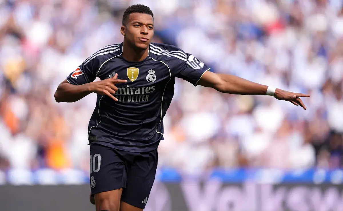Kylian Mbappe Faces Fan Backlash After Leaving France Camp