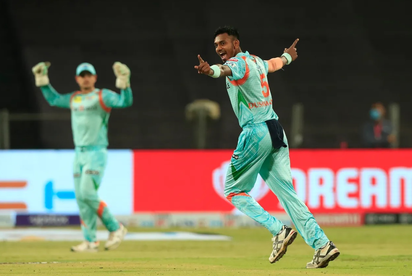 Ipl Lsg Vs Pbks Twitter Reacts As Dushmantha Chameera Returns To Get Prized Jonny