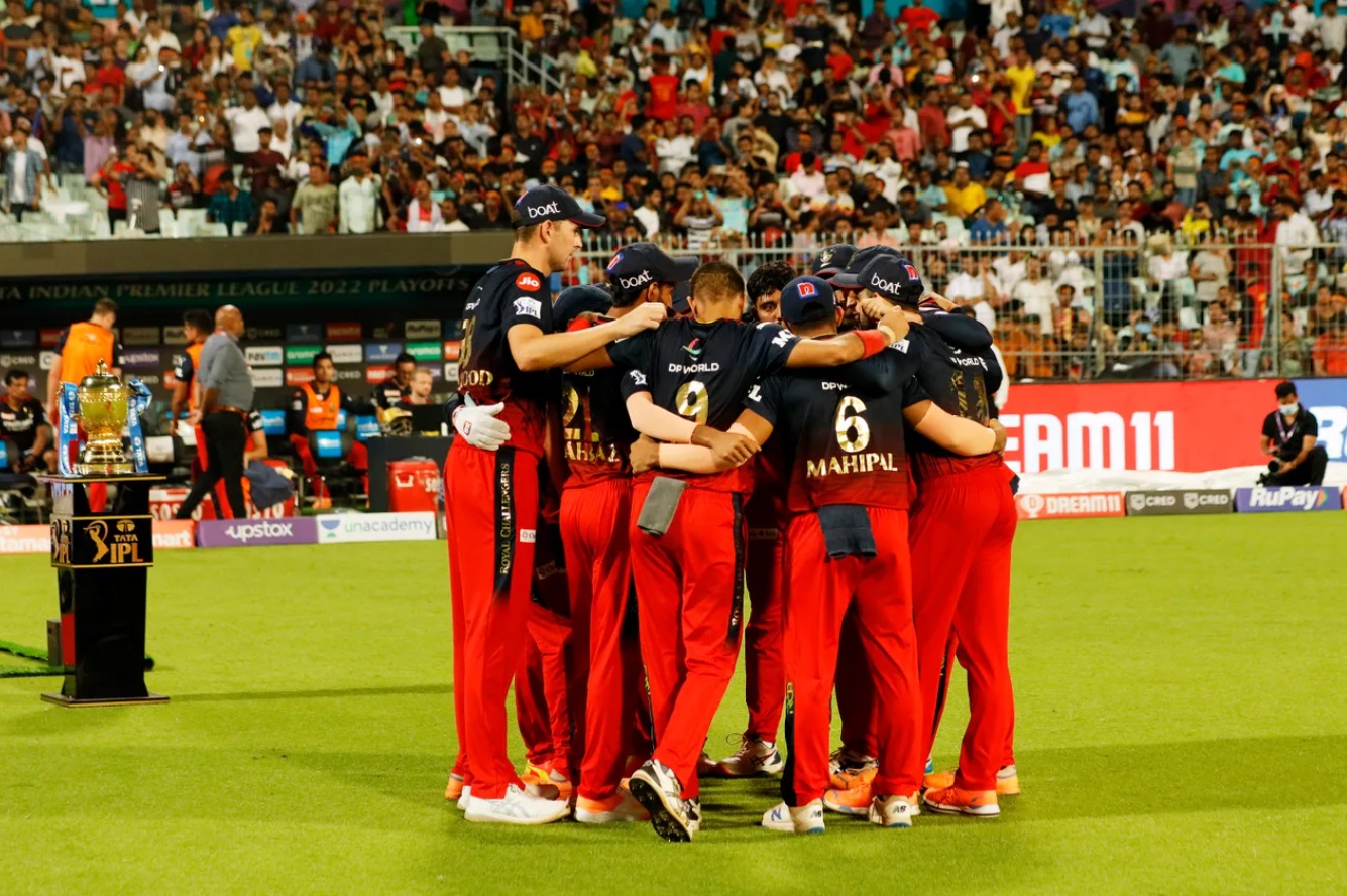 ipl-2022-lsg-vs-rcb-internet-reacts-to-mahipal-lomror-s-comedy-of-errors