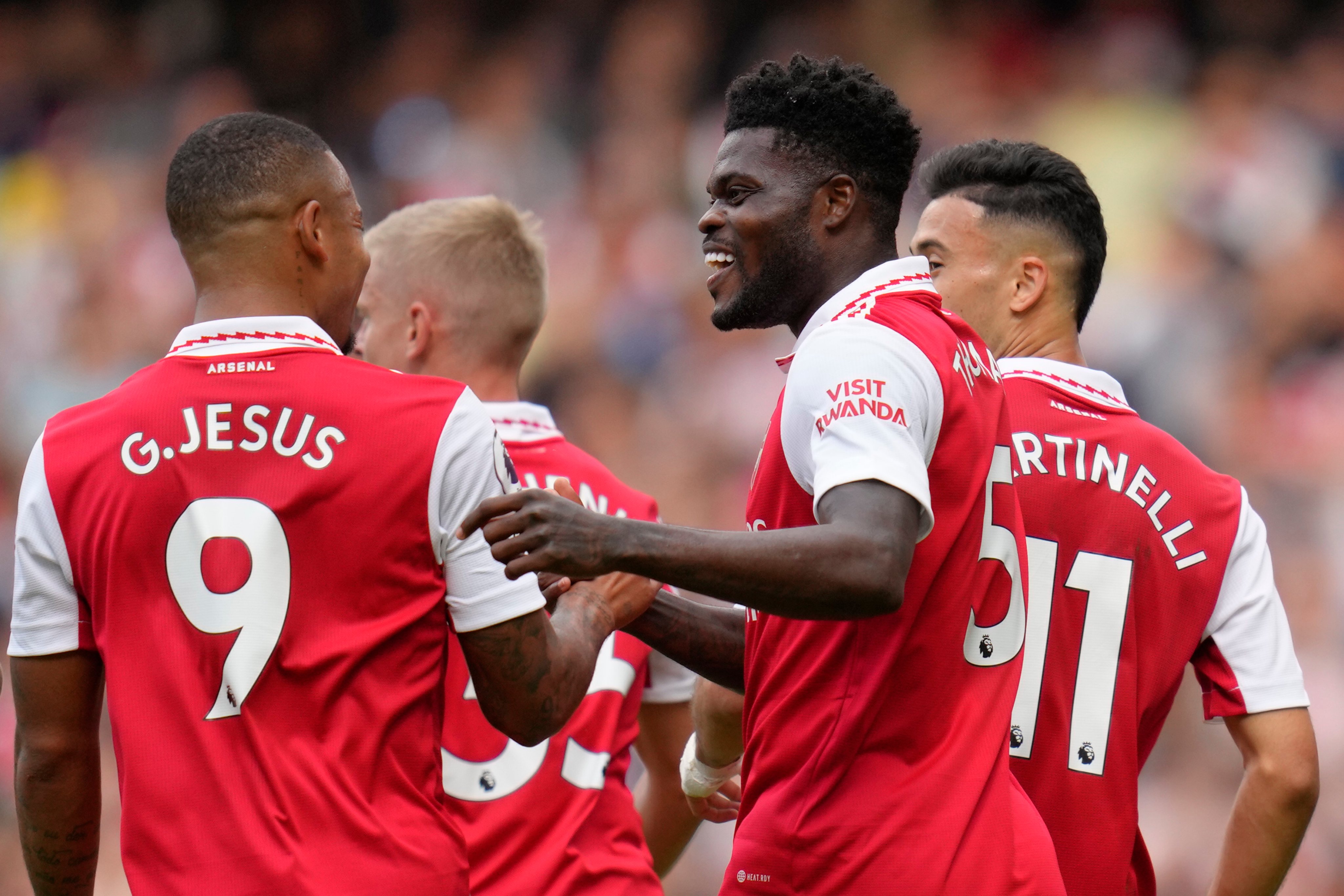 WATCH | Thomas Partey stuns Tottenham and Emirates Stadium with