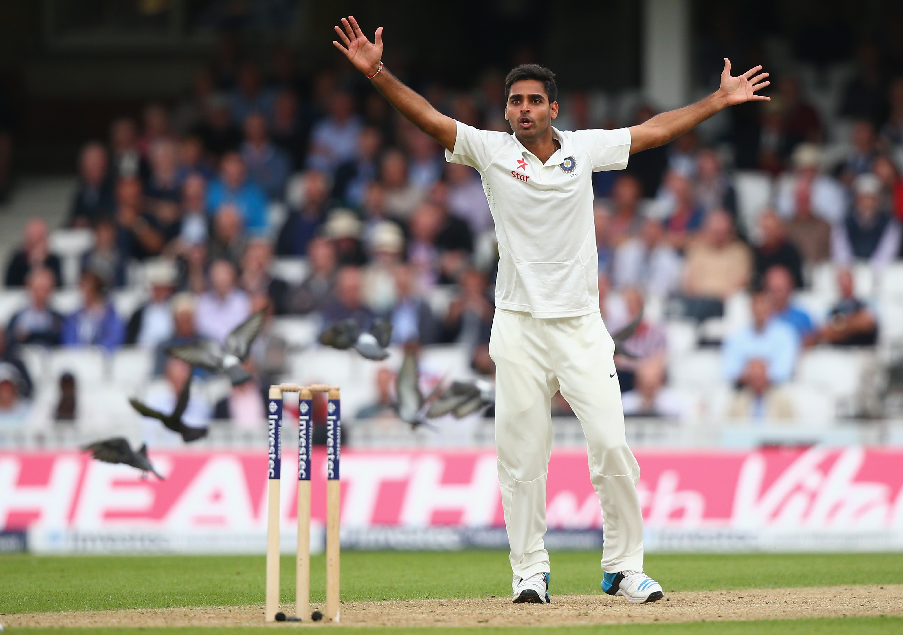 Twitter reacts to Bhuvi's superb spell in his comeback Test