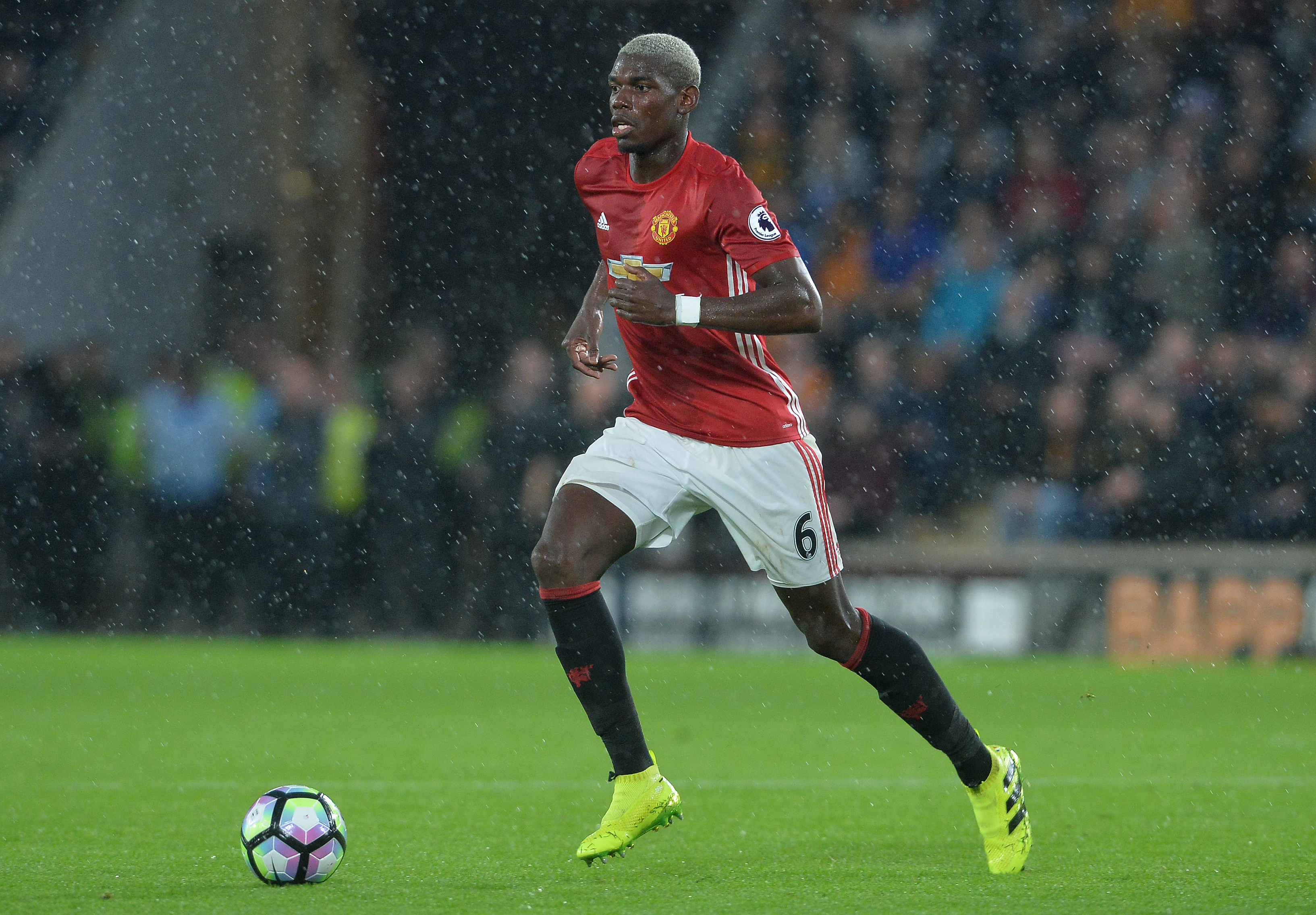 It's great to have Paul Pogba in the side once again, exclaims Luke Shaw
