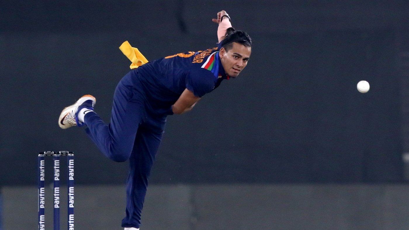 Rahul Chahar will be wondering what went wrong, reflects Sunil Gavaskar on leg spinner’s exclusion from NZ T20Is