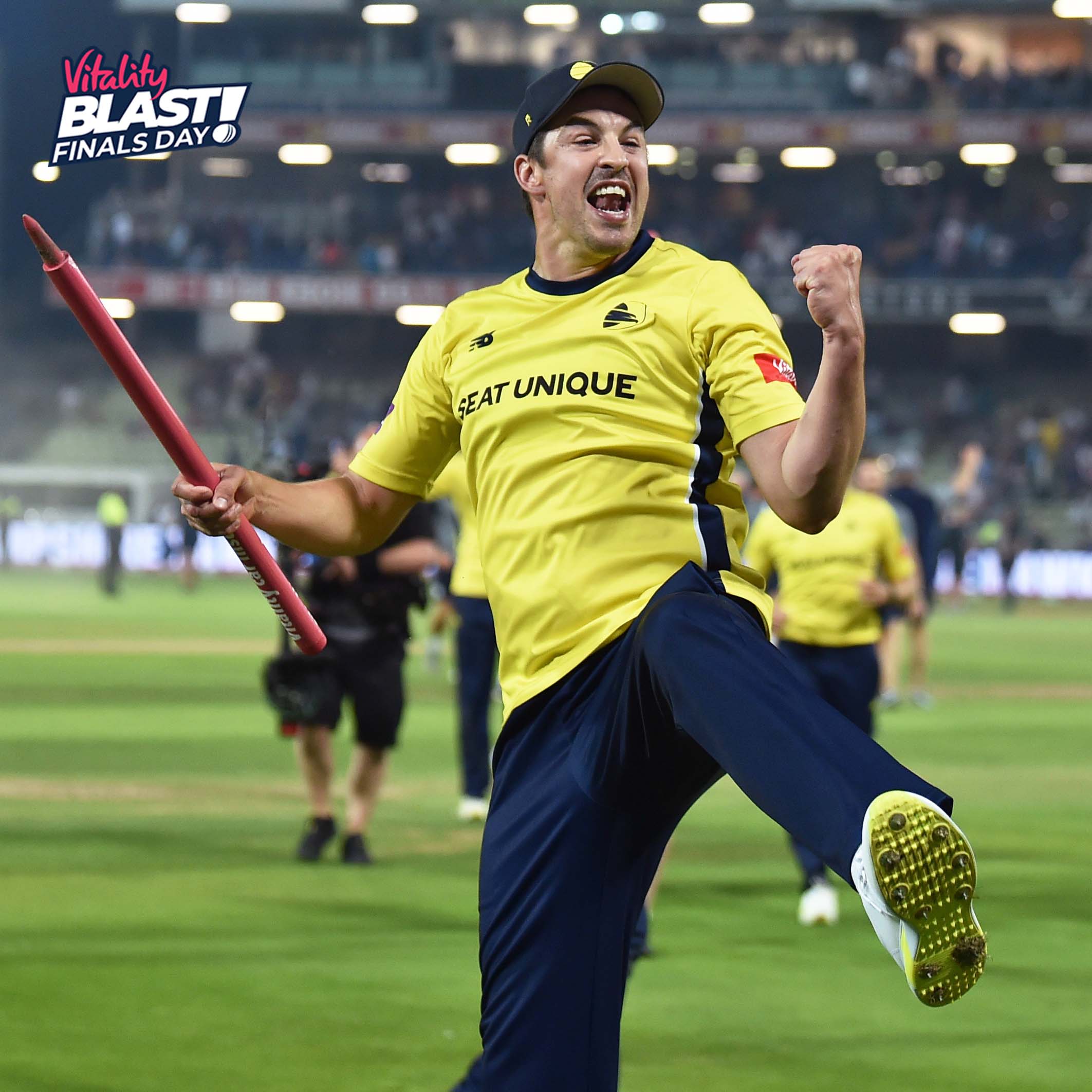 WATCH | Final delivery no-ball drama leads to a thrilling finish to the Natwest T20 Vitality Blast title clash