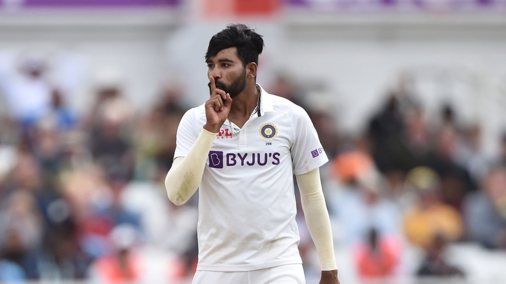 IND vs ENG | Twitter reacts as Mohammed Siraj drops a sitter to give well set Haseeb Hameed a lifeline 