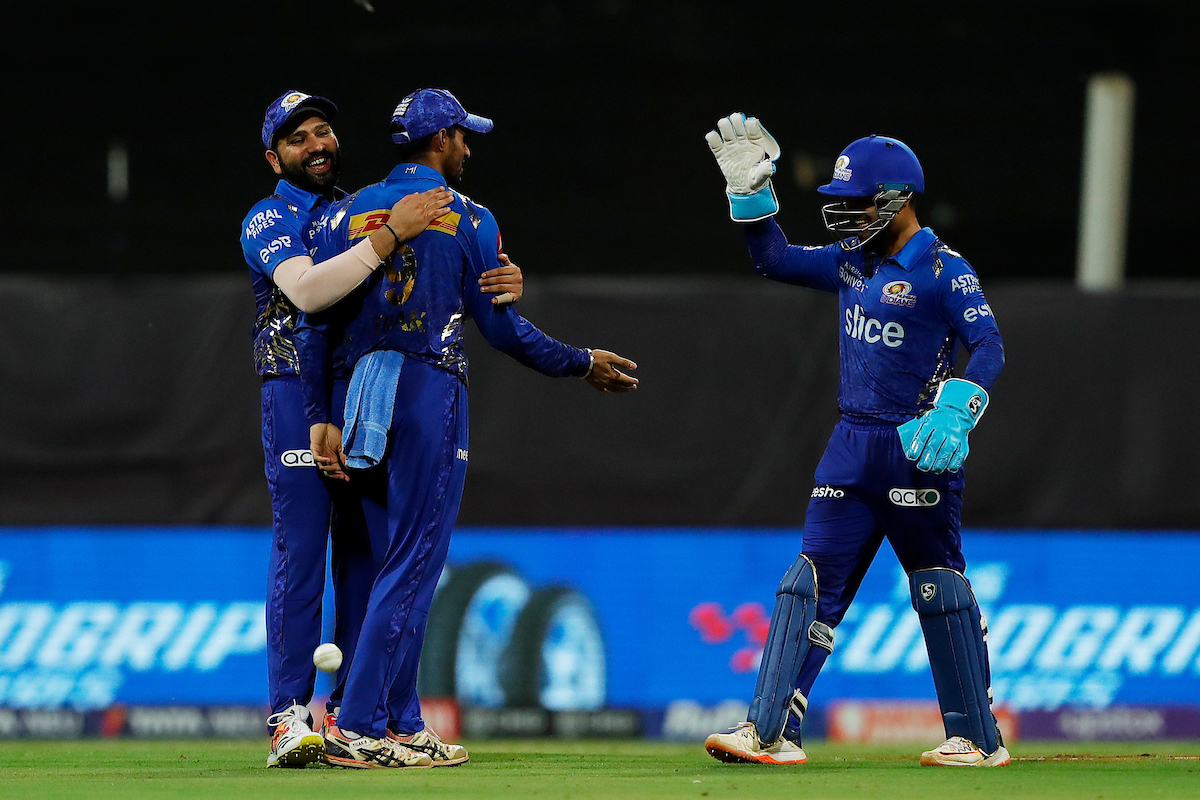 IPL 2022, MI vs CSK | Twitter reacts as Mukesh Choudhary gets run-out courtesy of Ishan Kishan's accurate throw