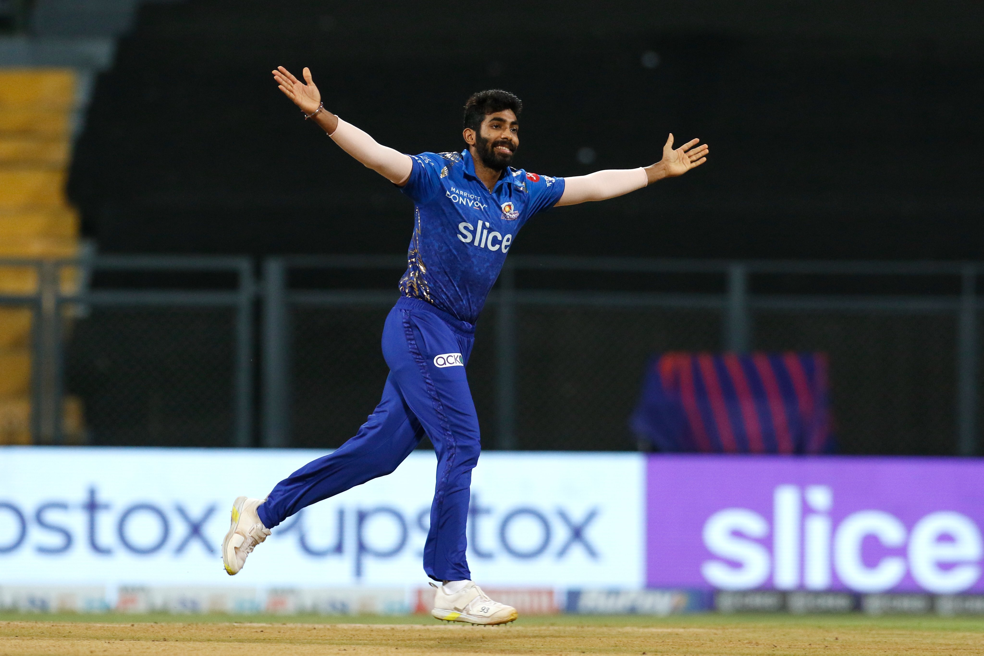 IPL 2022, DC vs MI | Internet reacts as Jasprit Bumrah's fiery bouncer ends Prithvi Shaw's innings