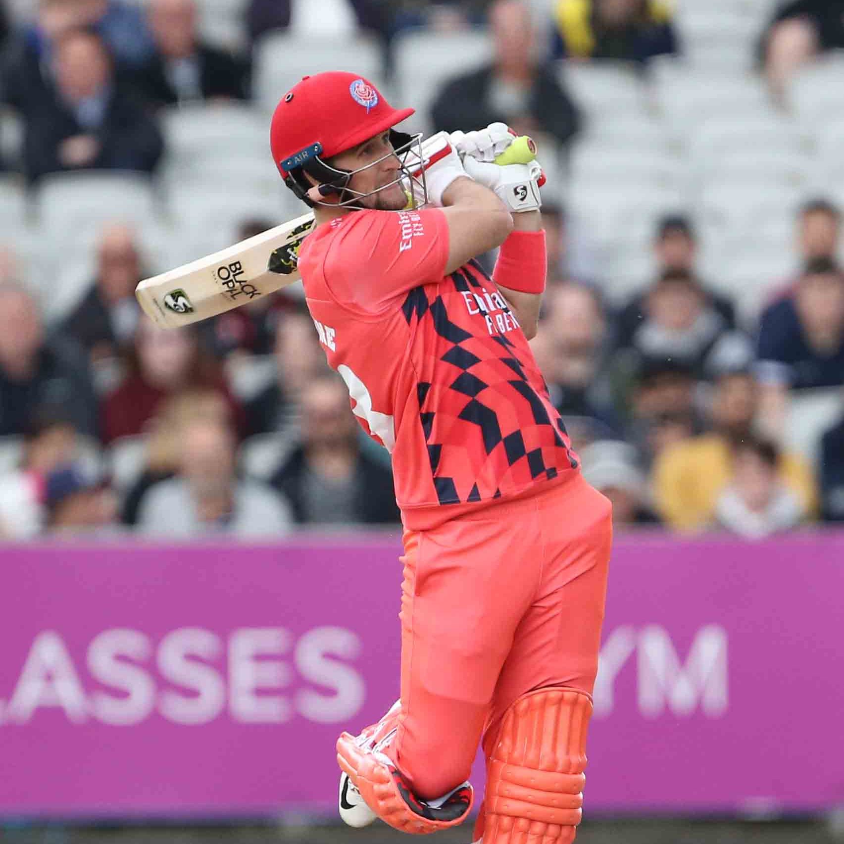 WATCH | Construction workers retrieve ball after Liam Livingstone's humongous six in T20 Blast