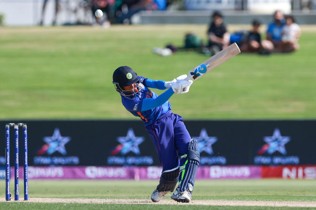 WATCH | Pooja Vastrakar hits a massive six against Australia in ICC Women's World Cup 2022