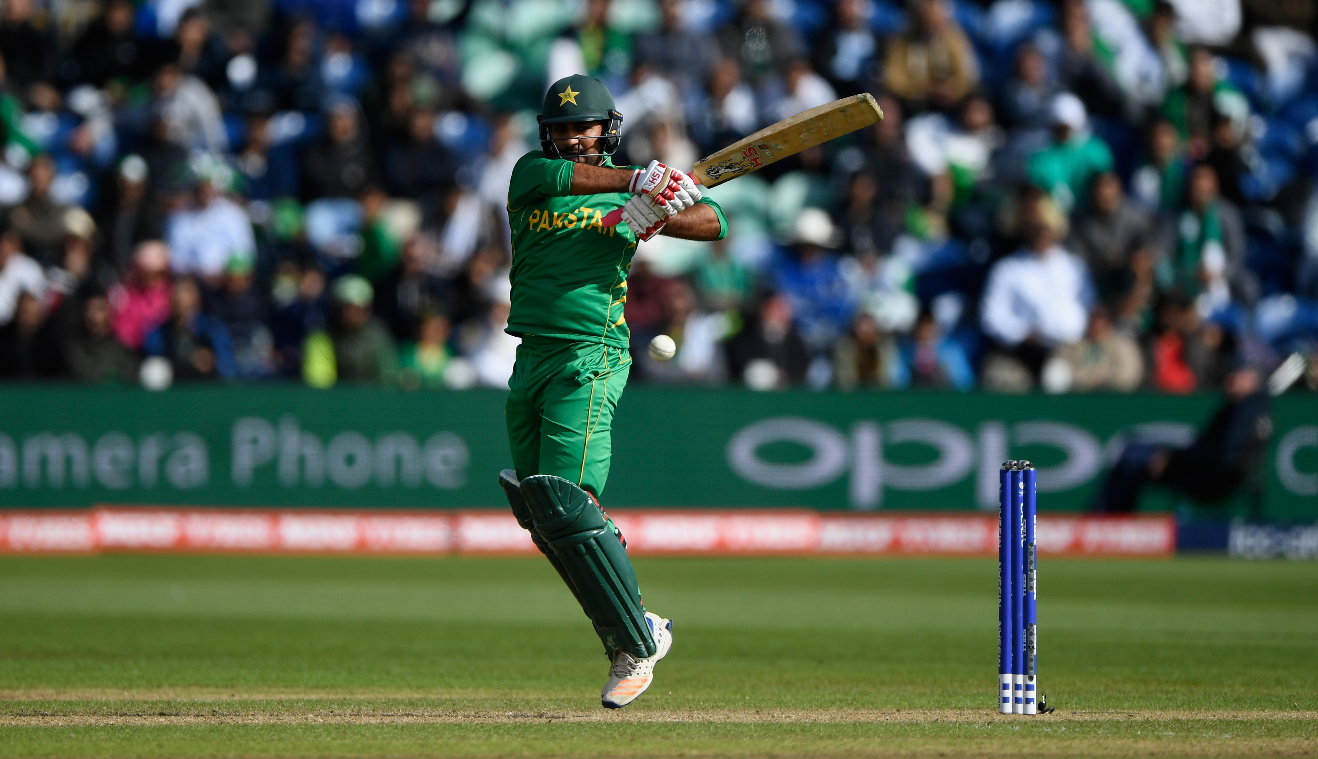 Sarfraz Ahmed named Pakistan's Test captain