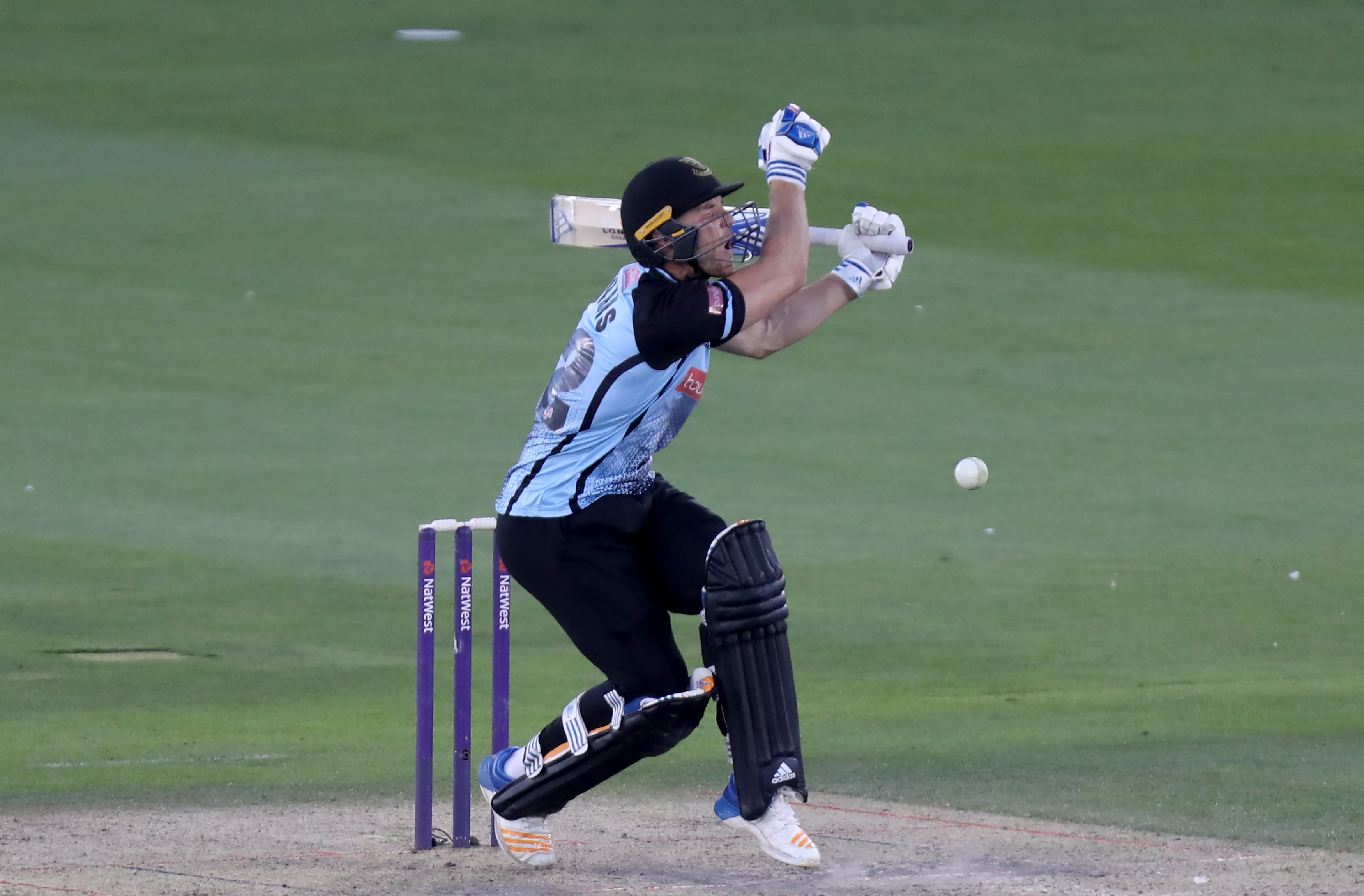 WATCH | Laurie Evans hits boundary with reverse scoop against Essex