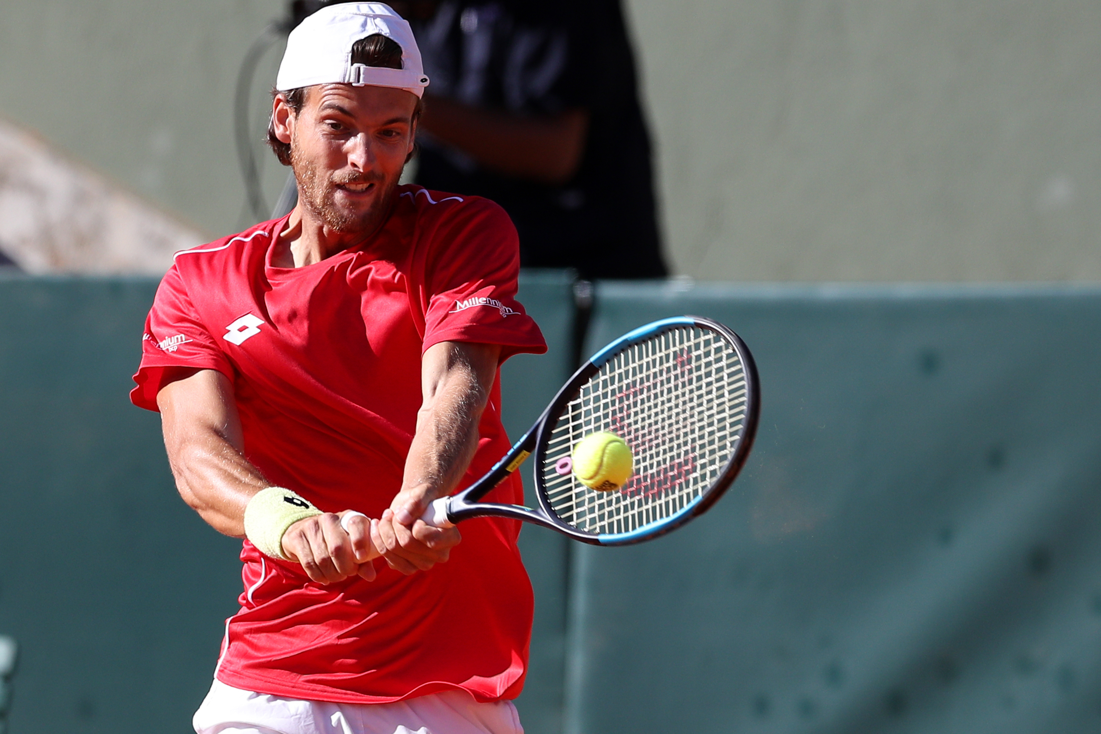 WATCH : Joao Sousa hits six consecutive volleys to win a point against Jo-Wilfried Tsonga