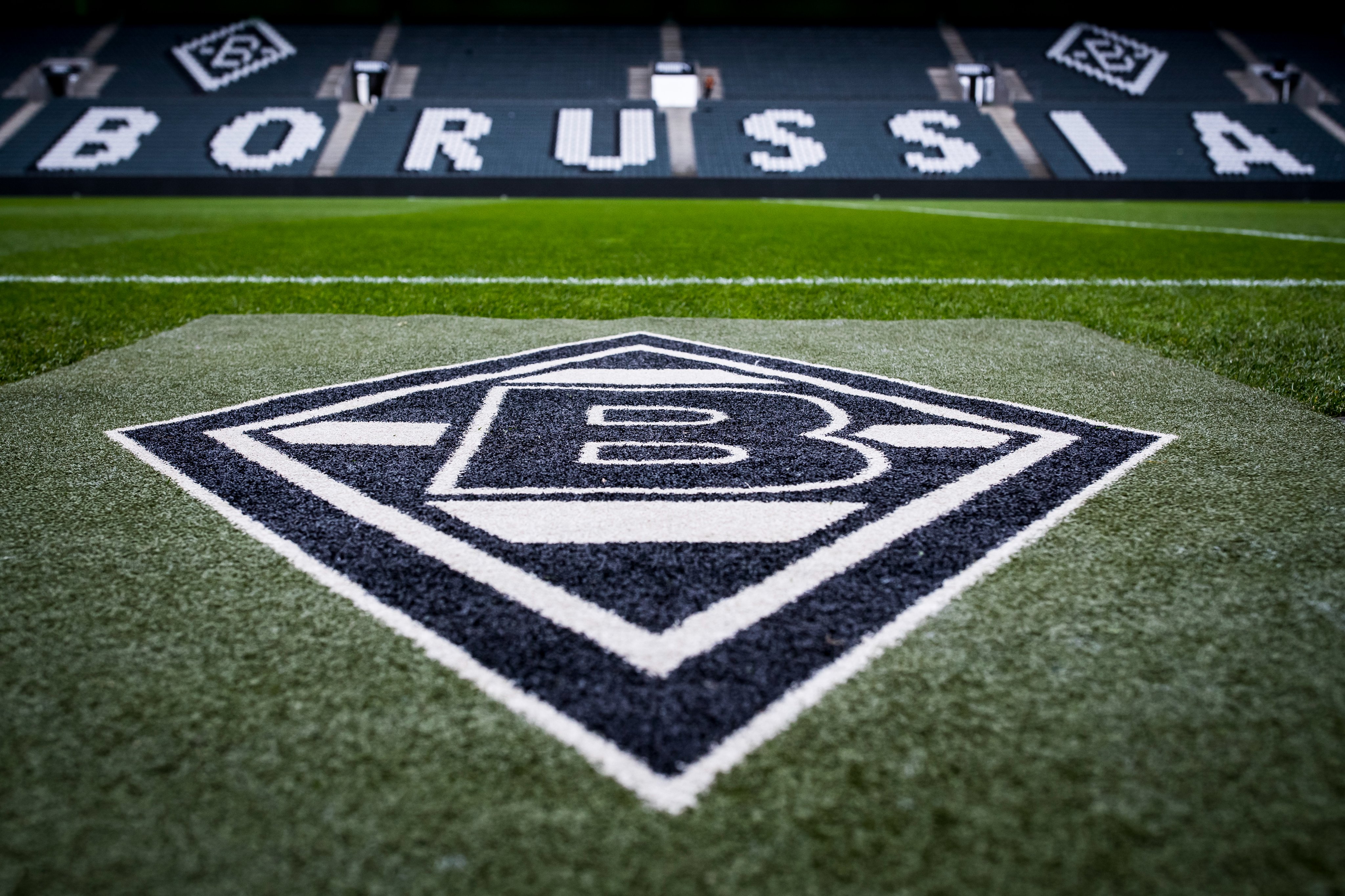 Borussia Monchengladbach confirm both Denis Zakaria and Matthias Ginter are set to leave
