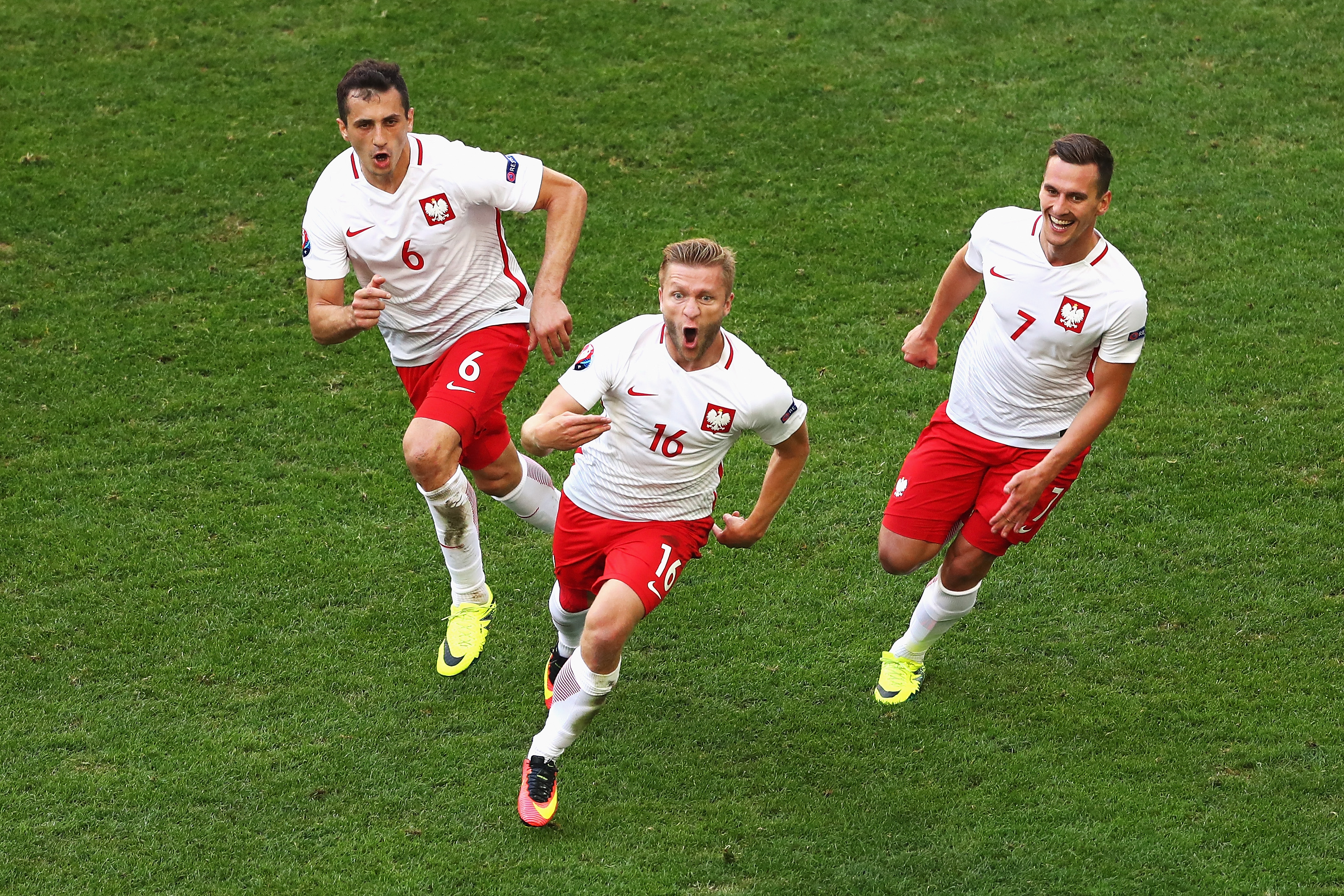 Euro 2016 | Shaqiri's stunner goes in vain as Poland beat Switzerland on penalties
