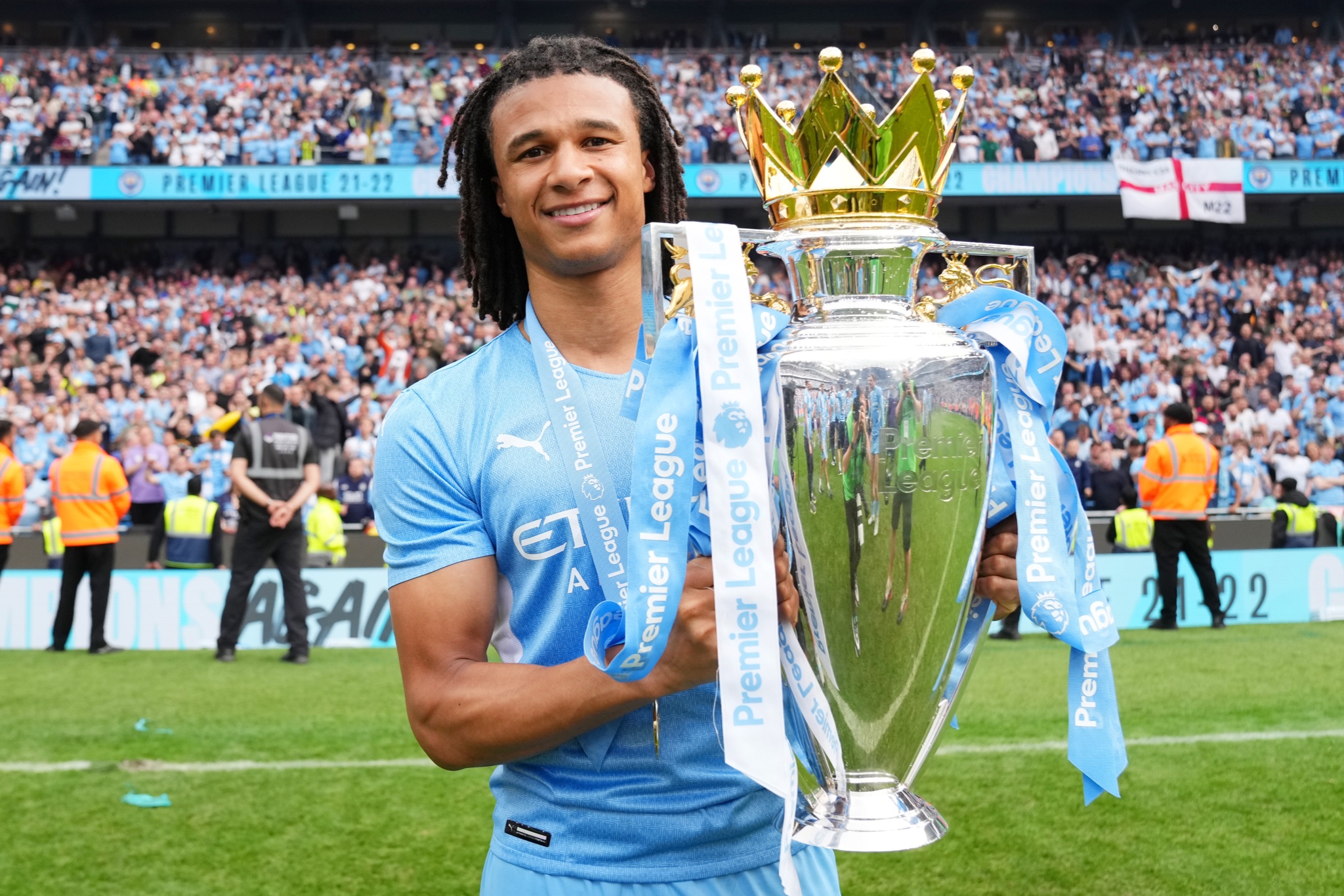 Reports | Nathan Ake told that he can leave Manchester City this summer