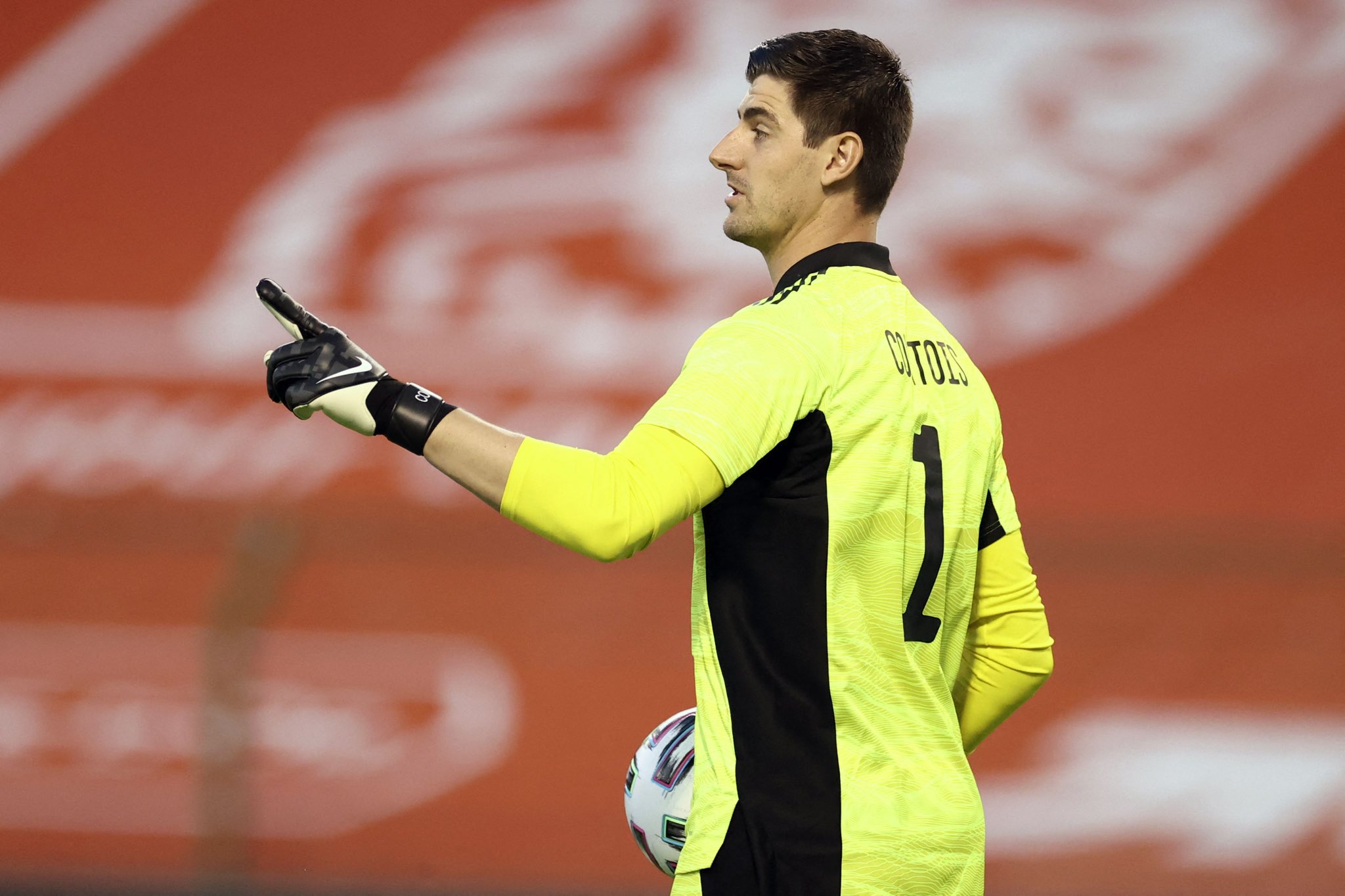Thibaut Courtois signs five-year contract extension with Real Madrid