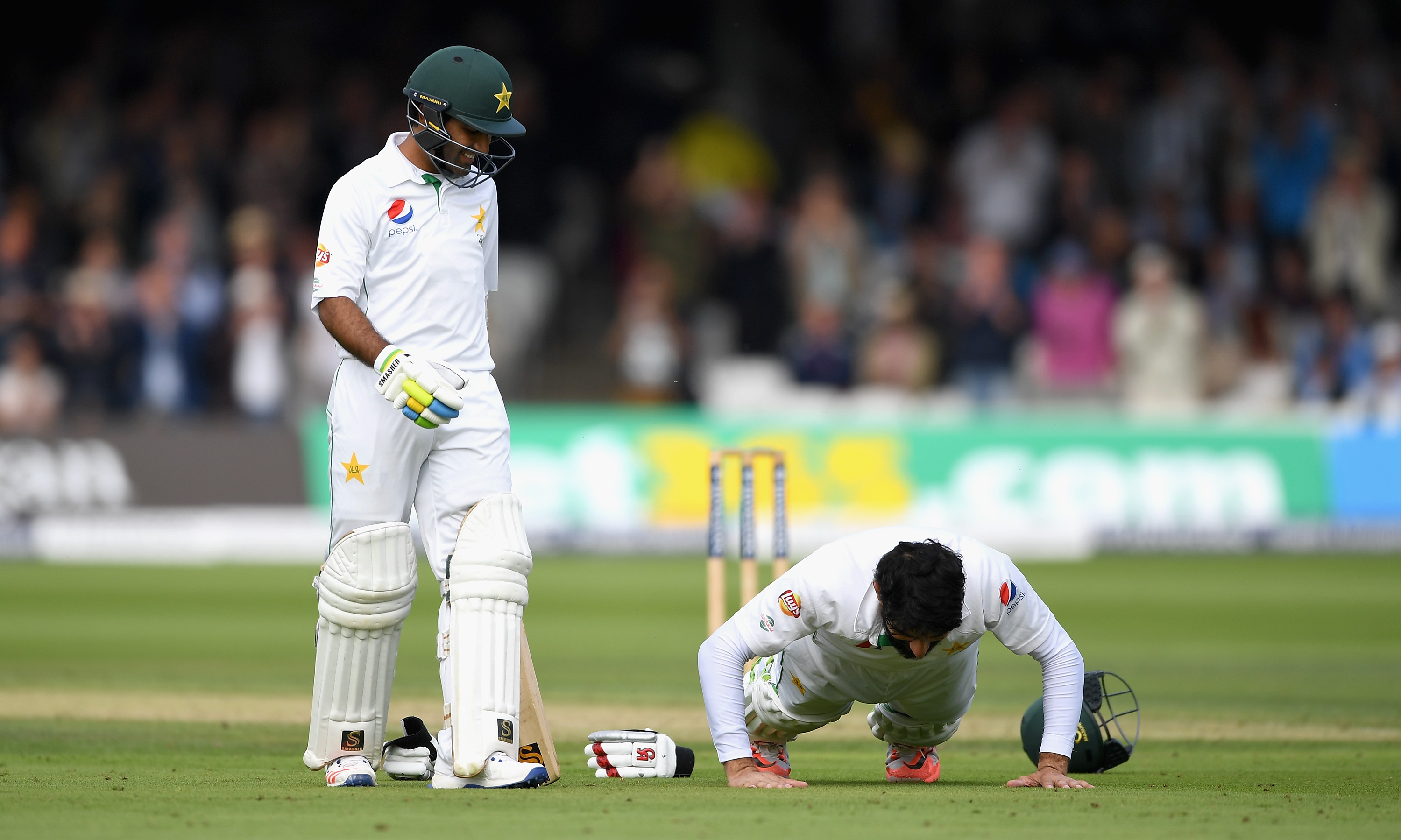 Twitter salutes evergreen Misbah-ul-Haq and his epic celebration at Lord’s