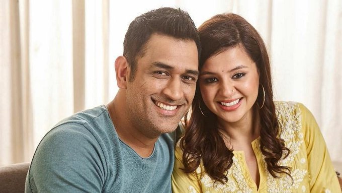 MS Dhoni has a thinking brain which doesn’t rest, reveals Sakshi Dhoni