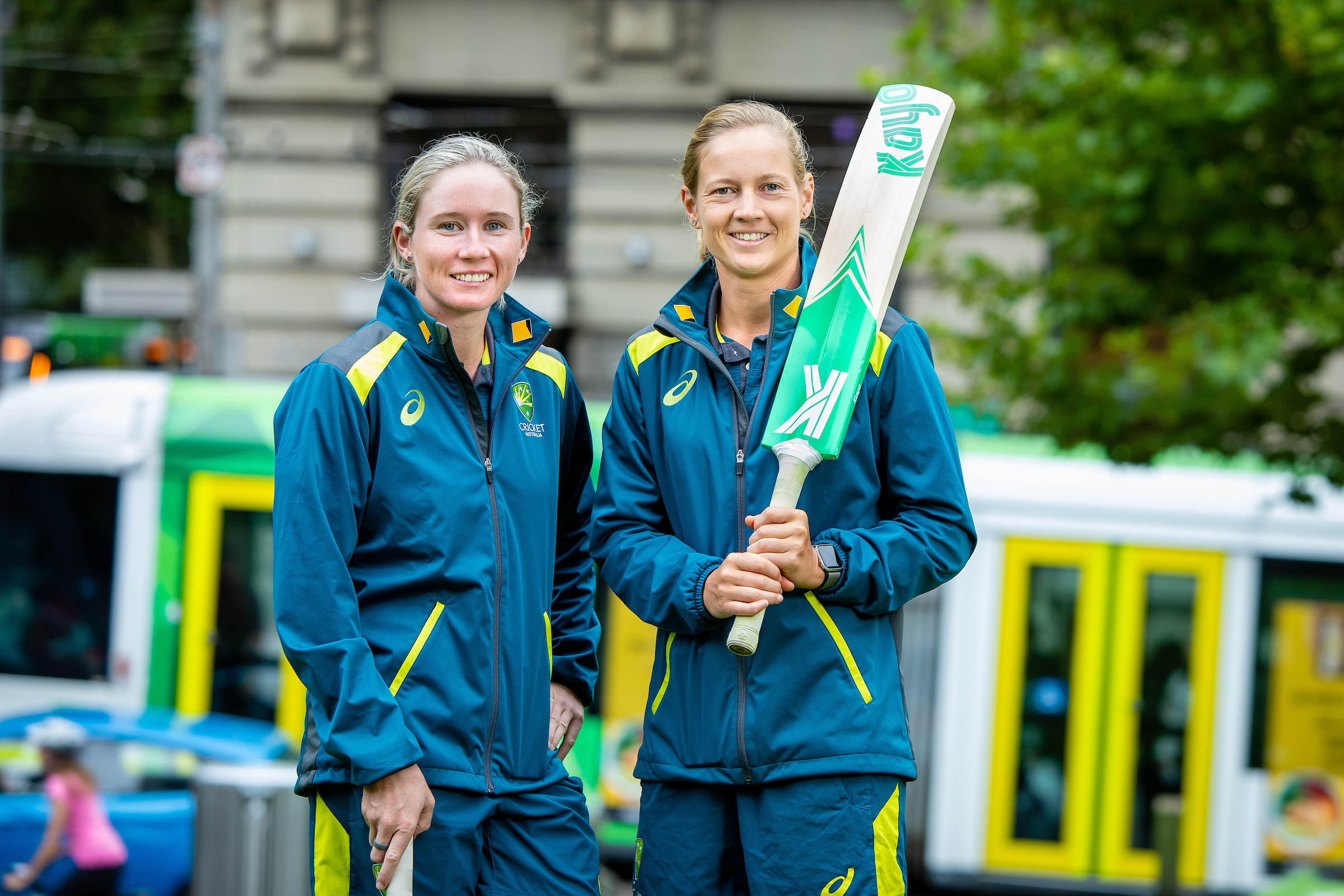 VIDEO | Stump microphone cable denies India Meg Lanning’s wicket