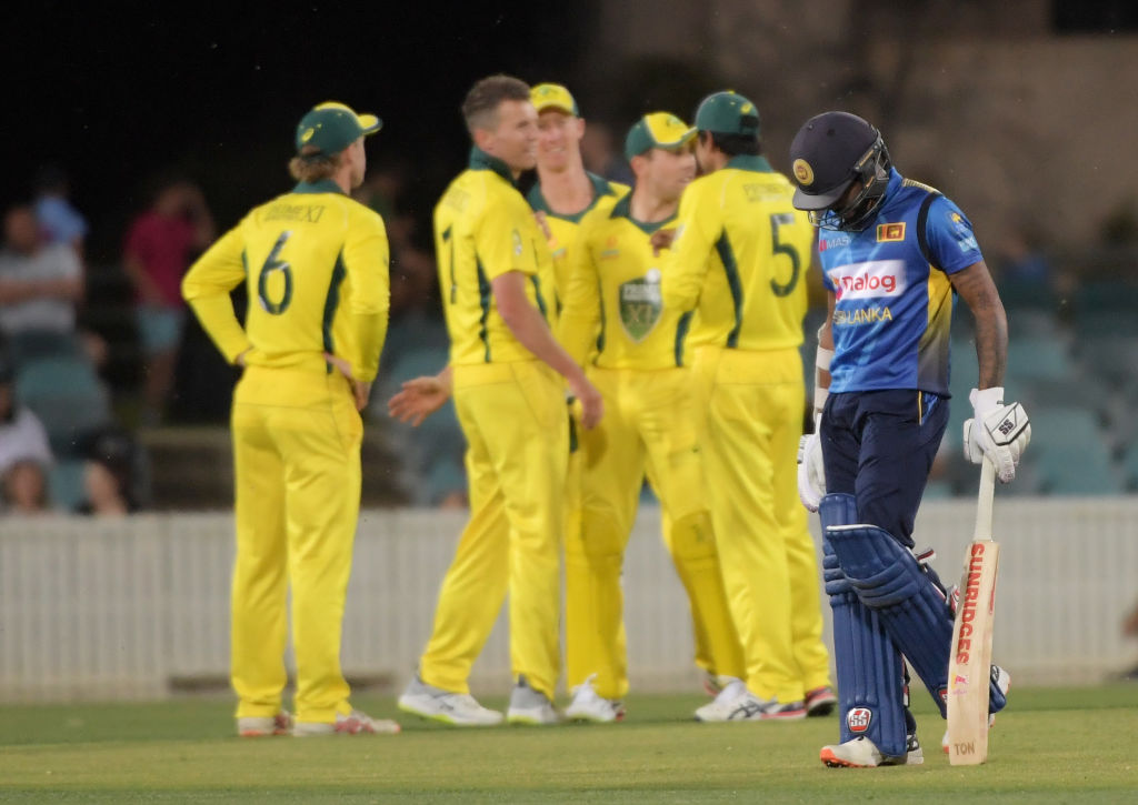 VIDEO | Australia's Djali Bloomfield bizarrely left 'shocked' after umpire rules Gunathalika out