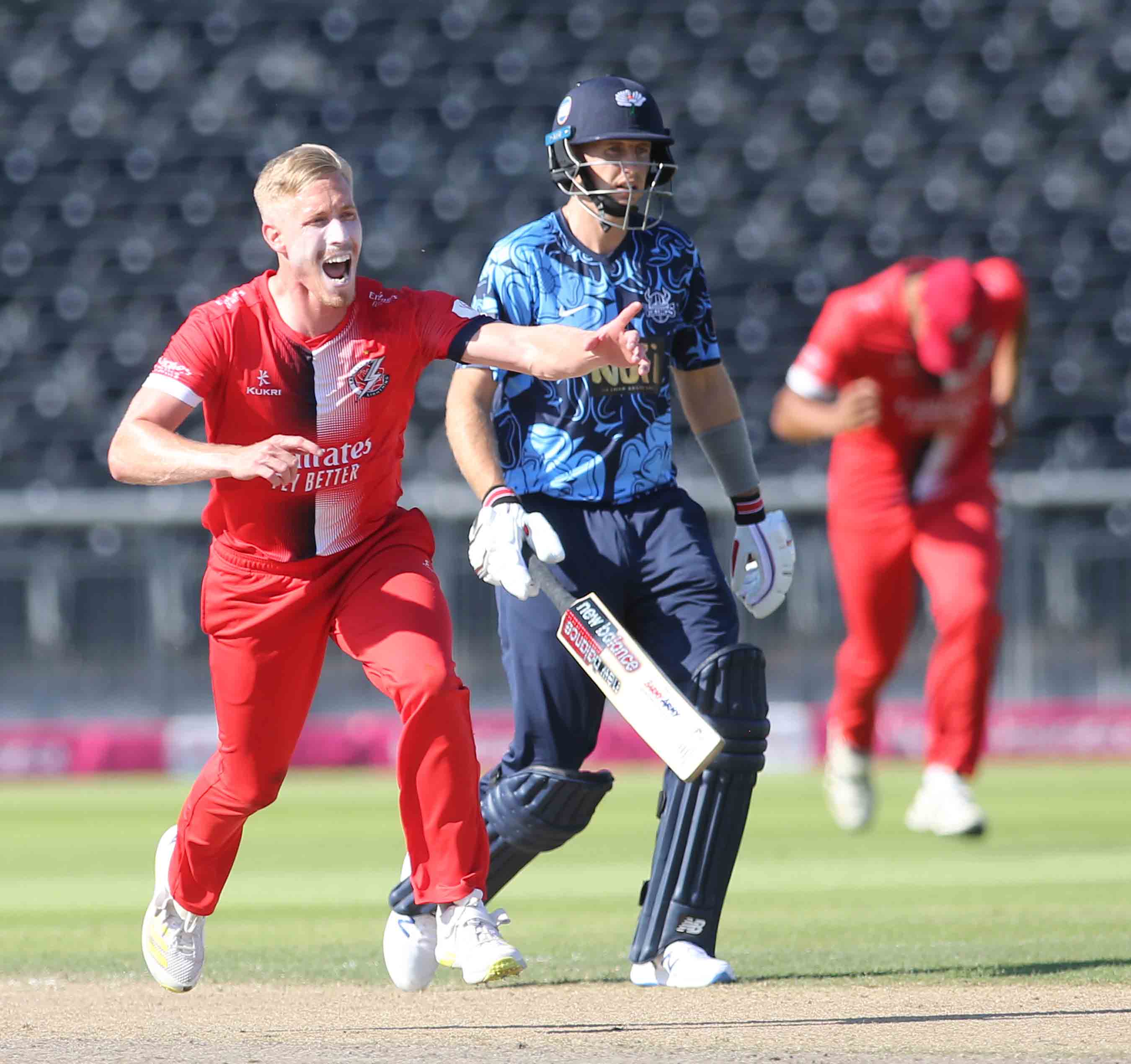 VIDEO | Joe Root’s Yorkshire refuse to run Steven Croft out after batsman collapses with acute cramps