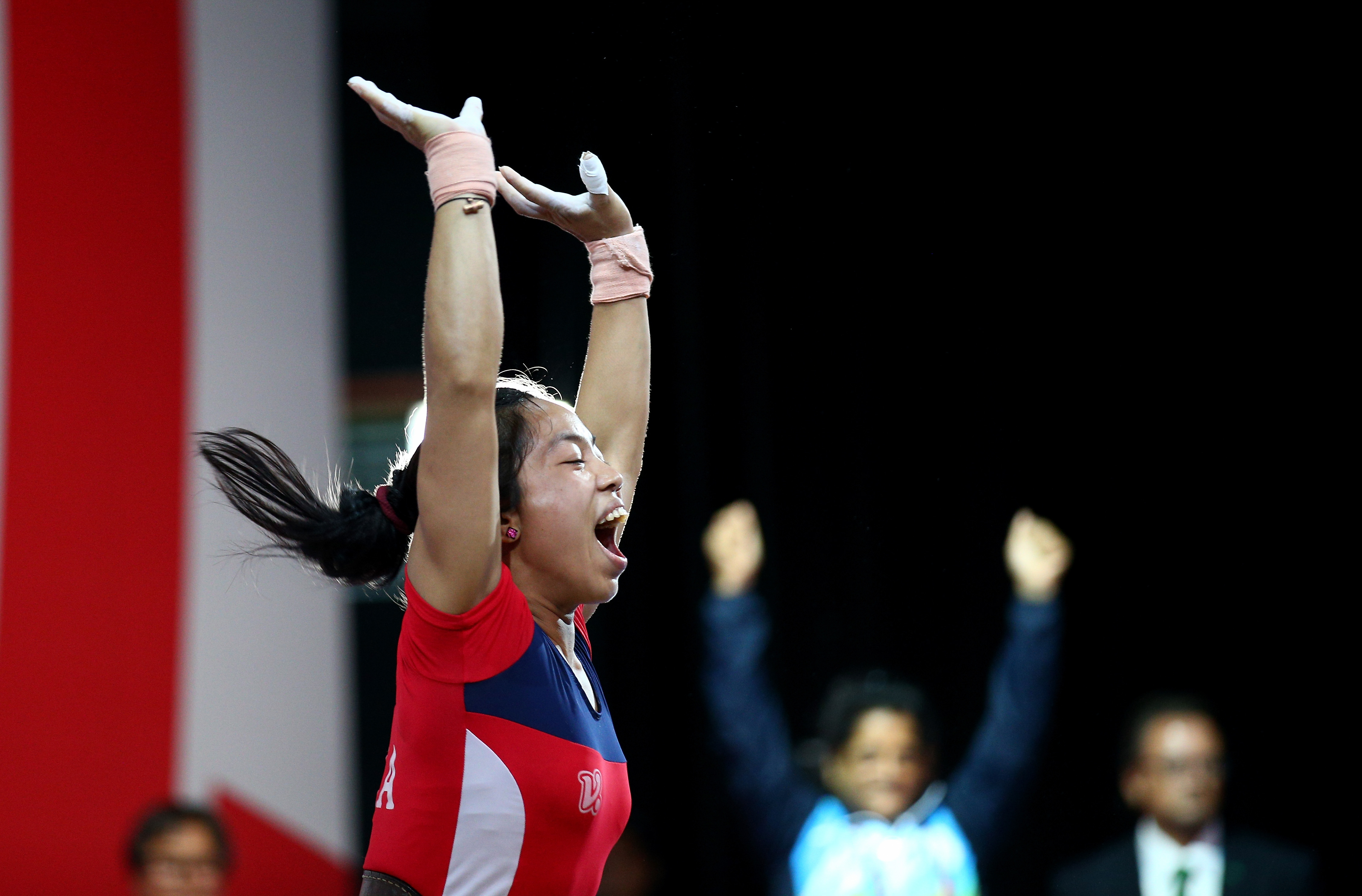 Mirabai Chanu first Indian in two decades to win gold at World Weightlifting Championship