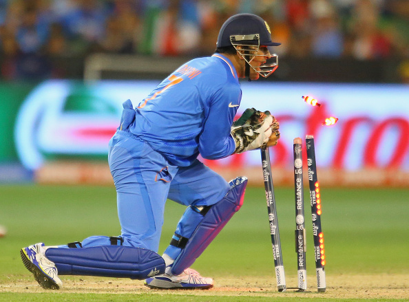 VIDEO | MS Dhoni defies Newton’s Law to whip off Shahidi’s bails off a Kuldeep ripper