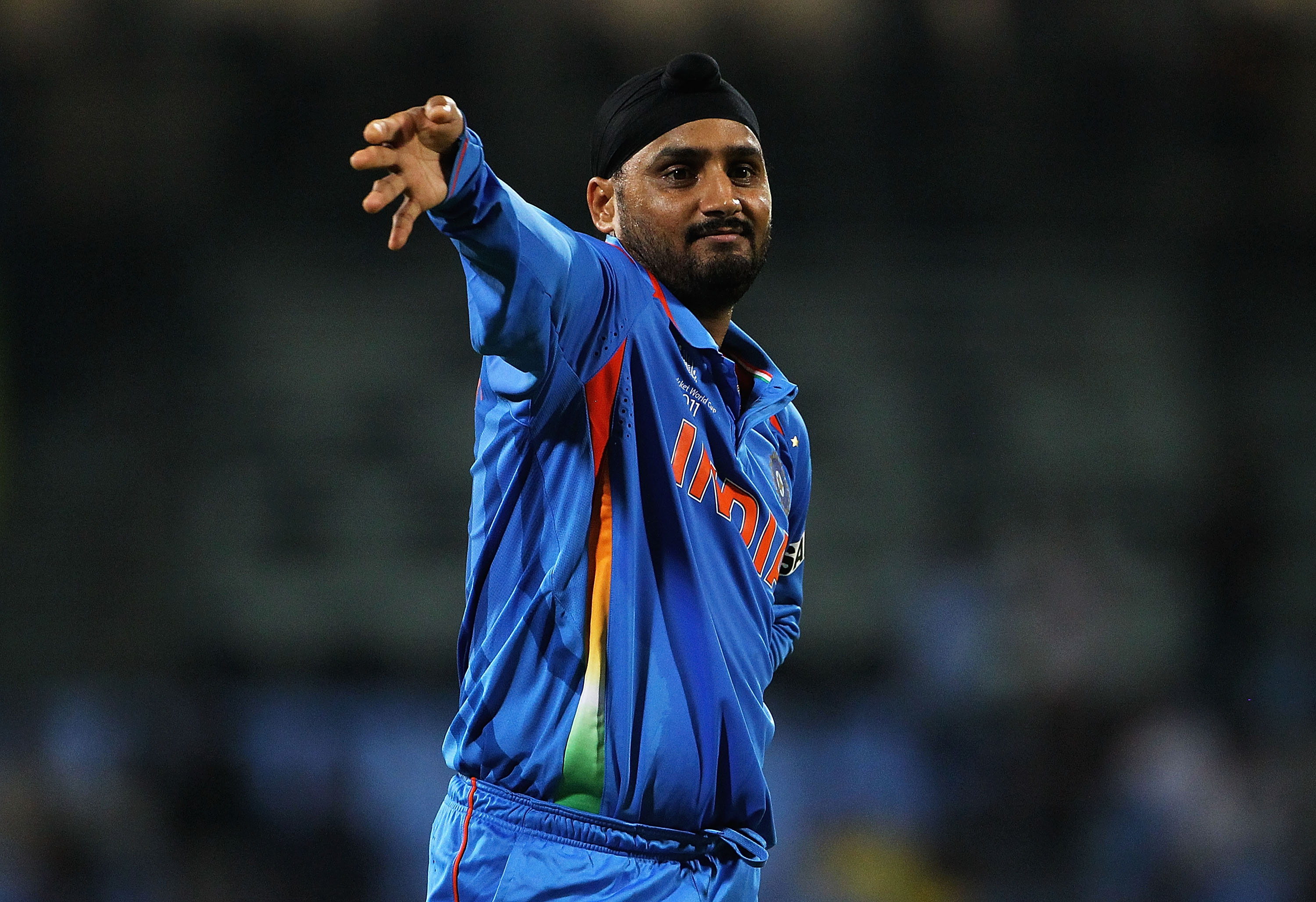 Never found it difficult to bowl against Chris Gayle, claims Harbhajan Singh