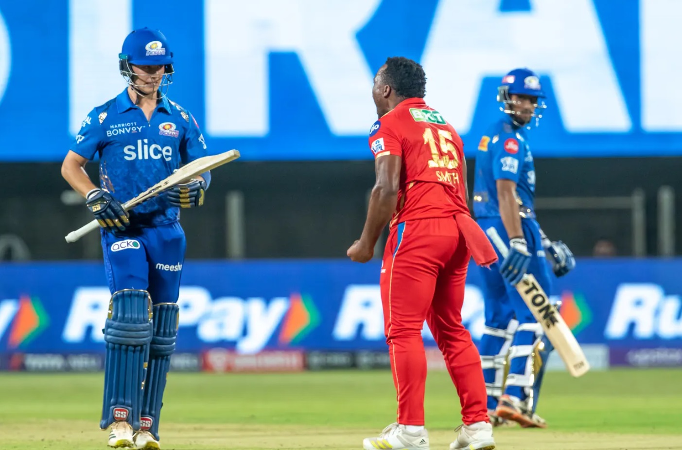 IPL 2022, MI vs PBKS | Twitter reacts to Odean Smith giving angry sendoff to 'Baby AB' Dewald Brevis