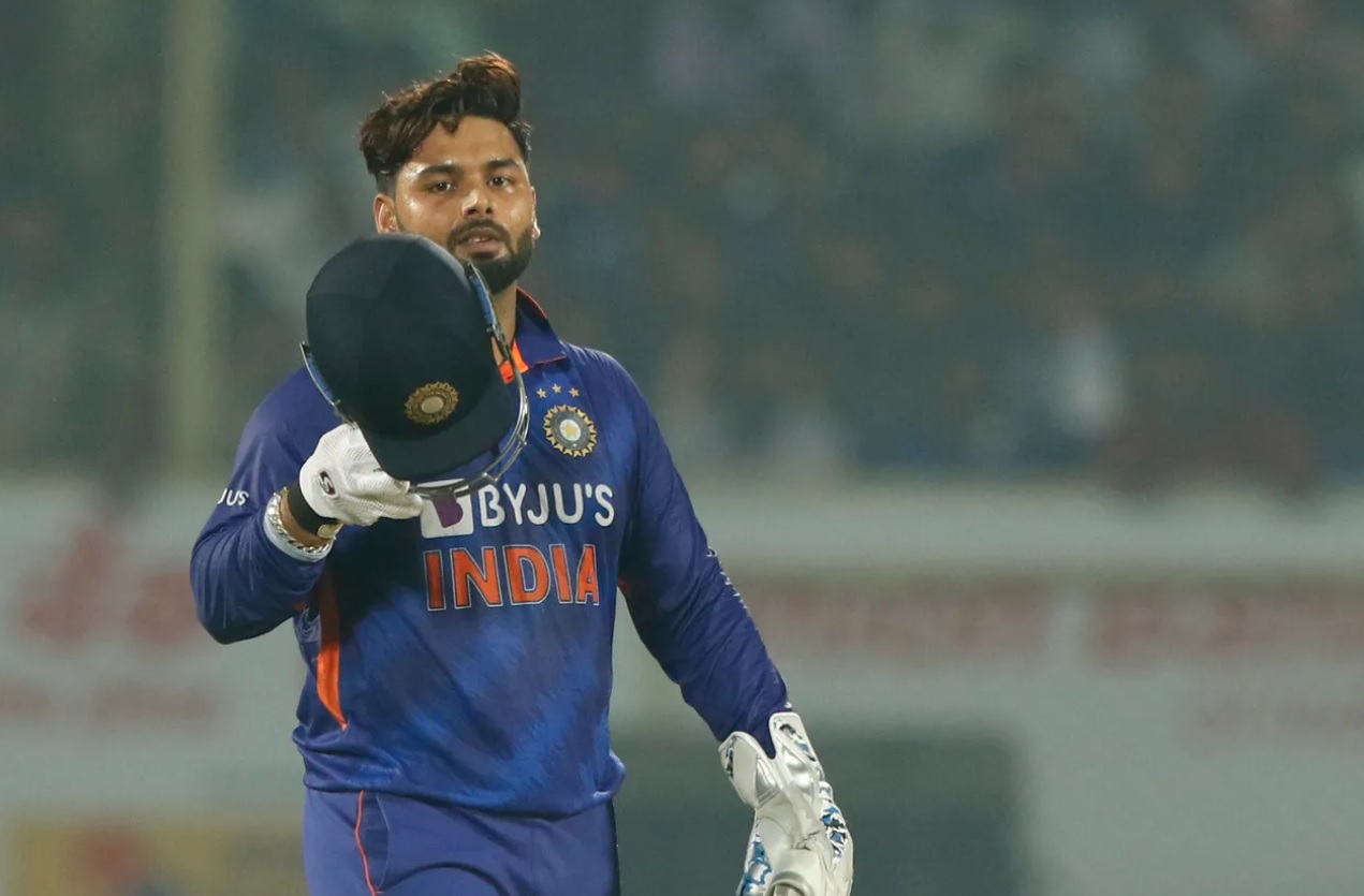 Asia Cup 2022 | Prefer one wicket-keeper in my lineup and he would be Rishabh Pant, not Dinesh Karthik, proclaims Saba Karim