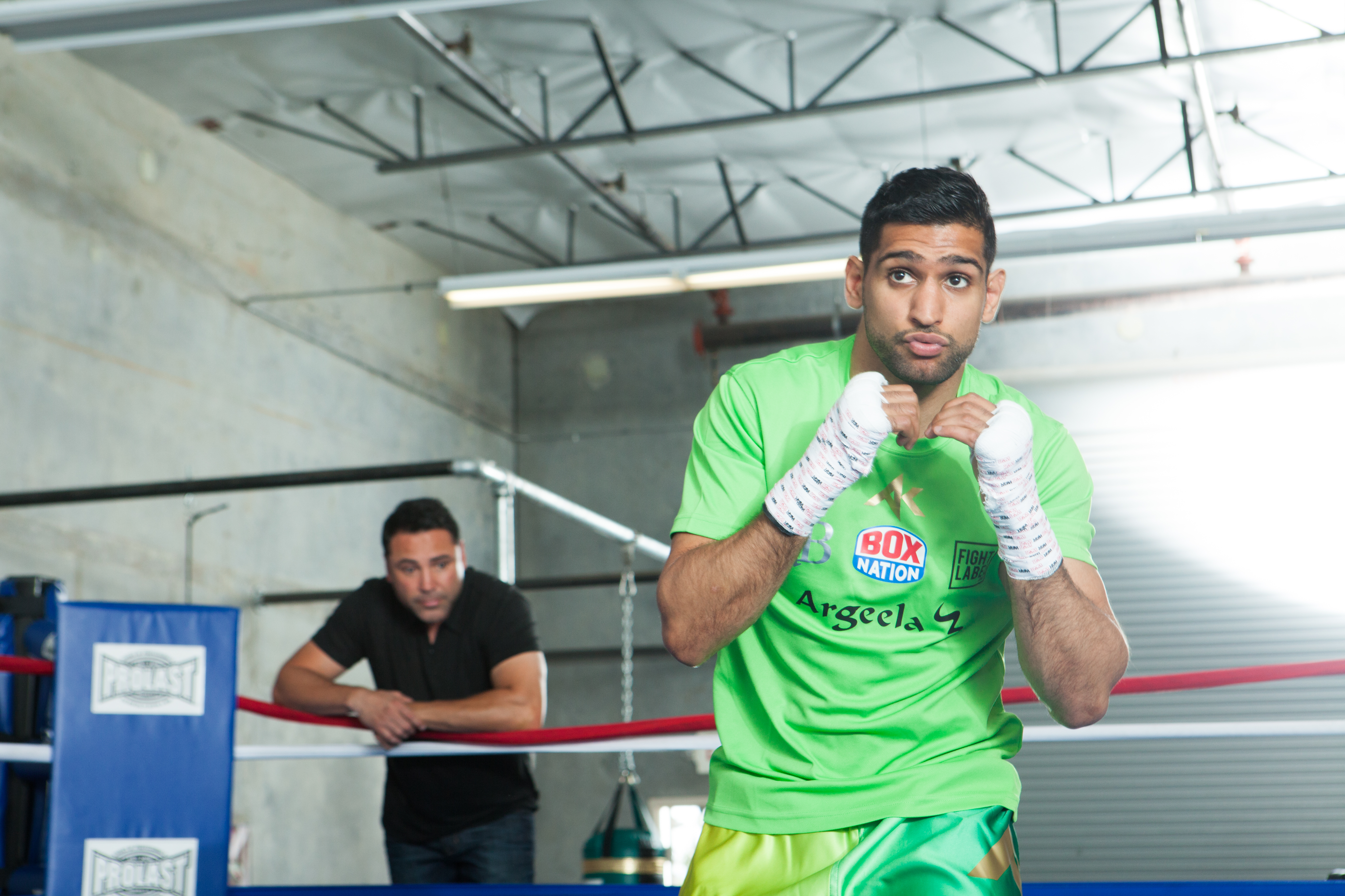 Tried to fight Vijender Singh, but he is scared of me, says Amir Khan