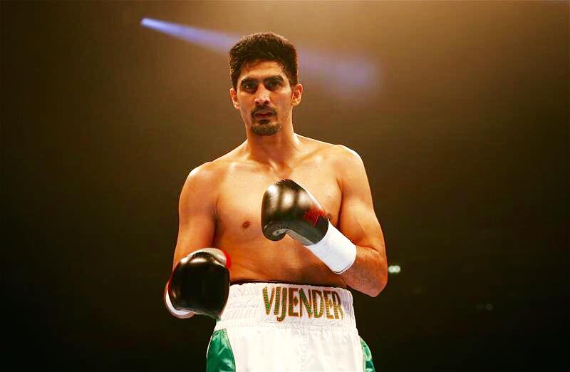 Five for five: Vijender KOs Royer to win fifth straight bout