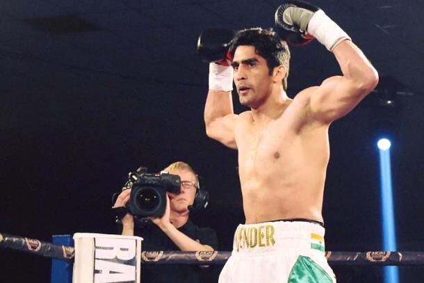Twitter explodes after Vijender Singh knocks out Francis Cheka to retain title