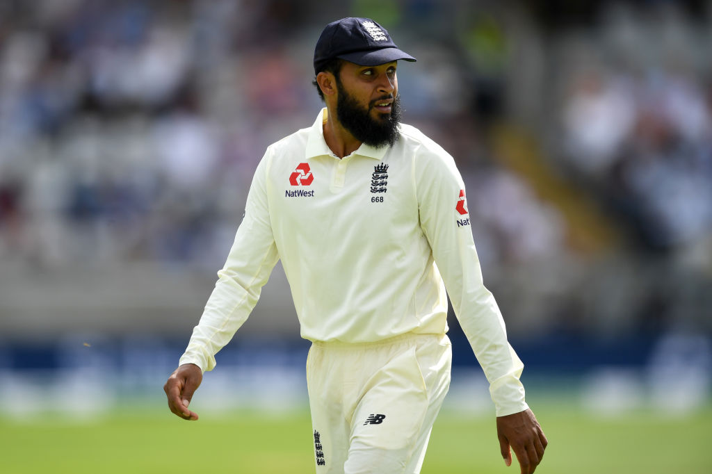 VIDEO | Adil Rashid’s confused attempt to search for ball leaves England team in splits