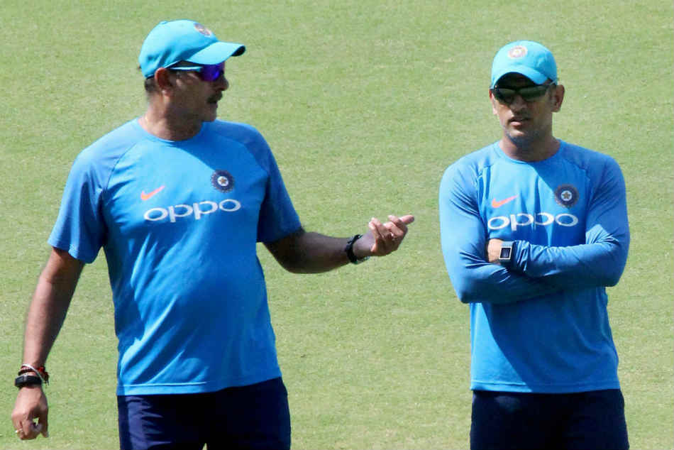 IPL performance to decide MS Dhoni’s WT20 participation, implies Ravi Shastri
