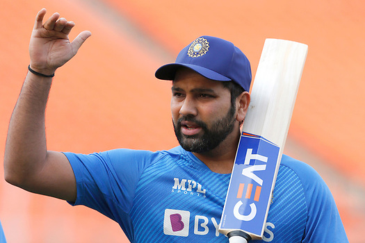 Asia Cup 2022 | Rohit Sharma doesn't seem to be enjoying captaincy, taking lot of pressure, observes Shoaib Akhtar