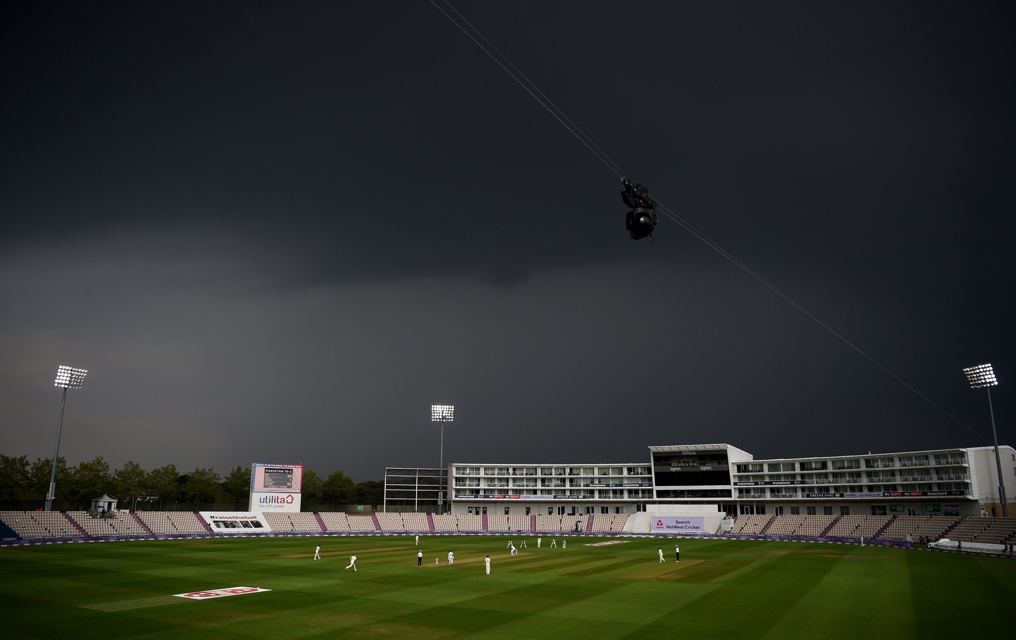 Twitter reacts to England reducing Pakistan to 126-5 as rain prevails