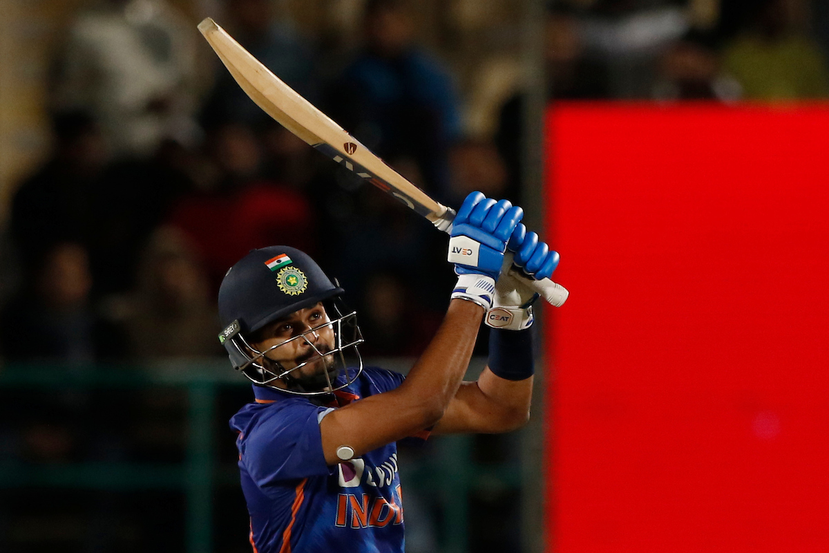 WATCH | Shreyas Iyer smashes Chamika Karunaratne a stylish six downtown during India's 2nd T20I against Sri Lanka